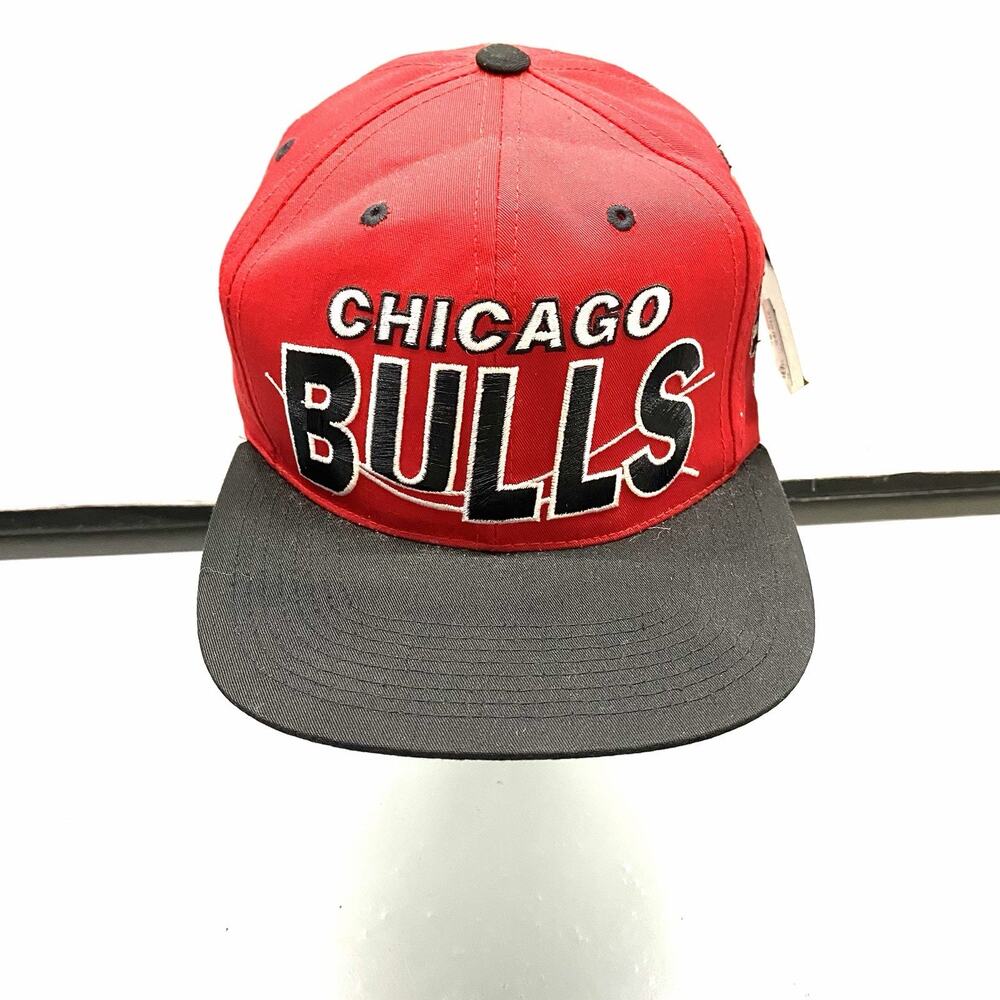 Chicago Bulls Snapback Hat Red Black NBA Licensed Vintage Style NWT Adjustable